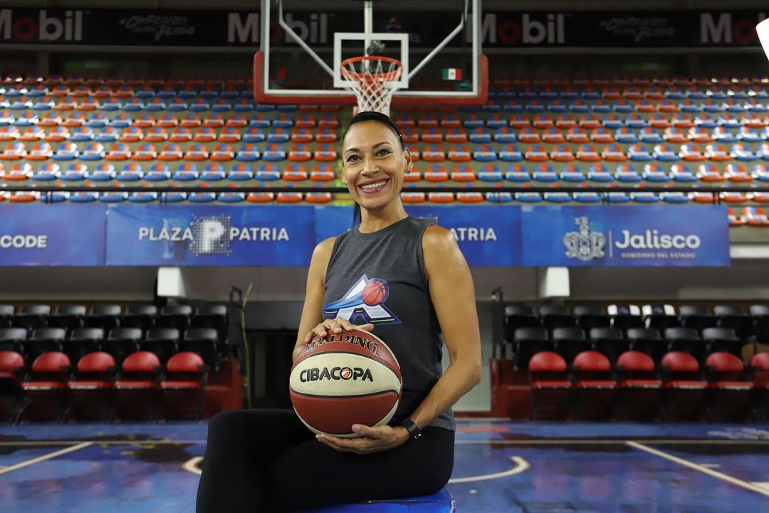 Magdalena Maldonado encargada de Astros Girls (Cortesía)