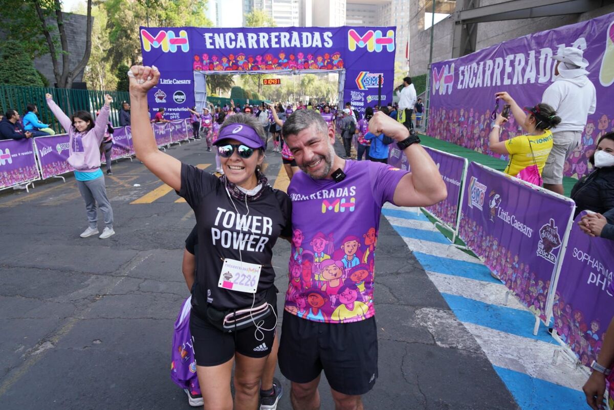 El alcalde Mauricio Tabe les recordó que en Miguel Hidalgo, las mujeres no están solas. Especial