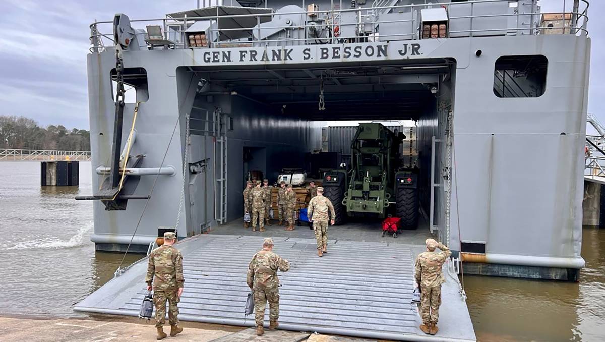 El barco General Frank S. Besson partió desde Estados Unidos | AP
