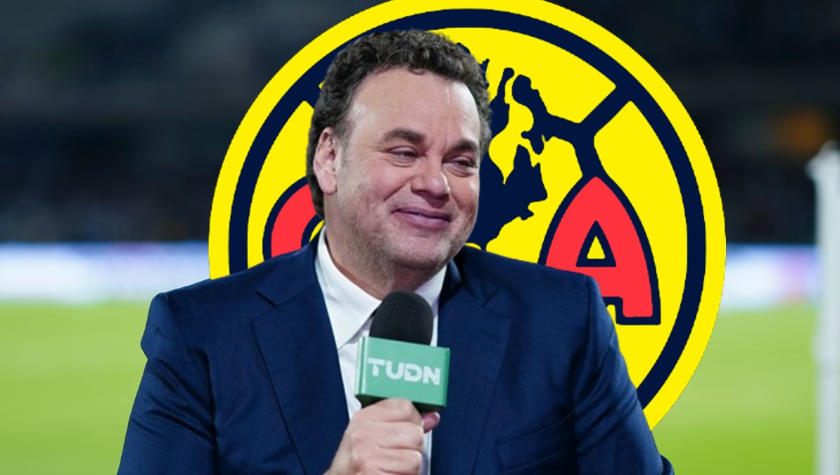 David Faitelson es arropado por los aficionados de América en el Estadio Azteca (Imago7)