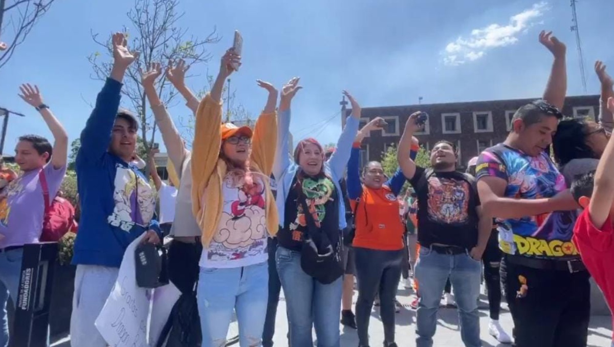 Fans se reúnen en Toluca en memoria del autor de la saga Dragon Ball. Foto: (Especial)