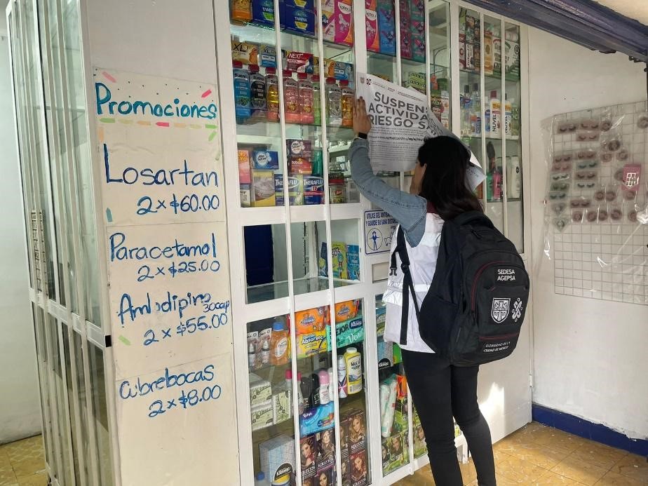 Clausuran farmacias en CdMx