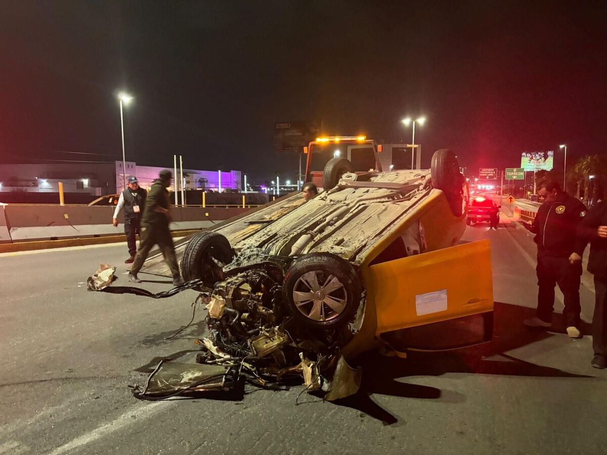 El conductor del taxi resultó con golpes leves. | Especial