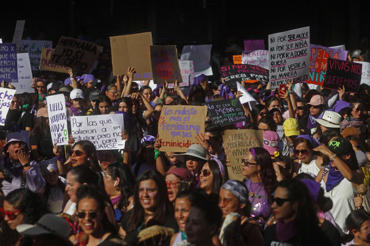 Marcha 8M. (Fernando Carranza)