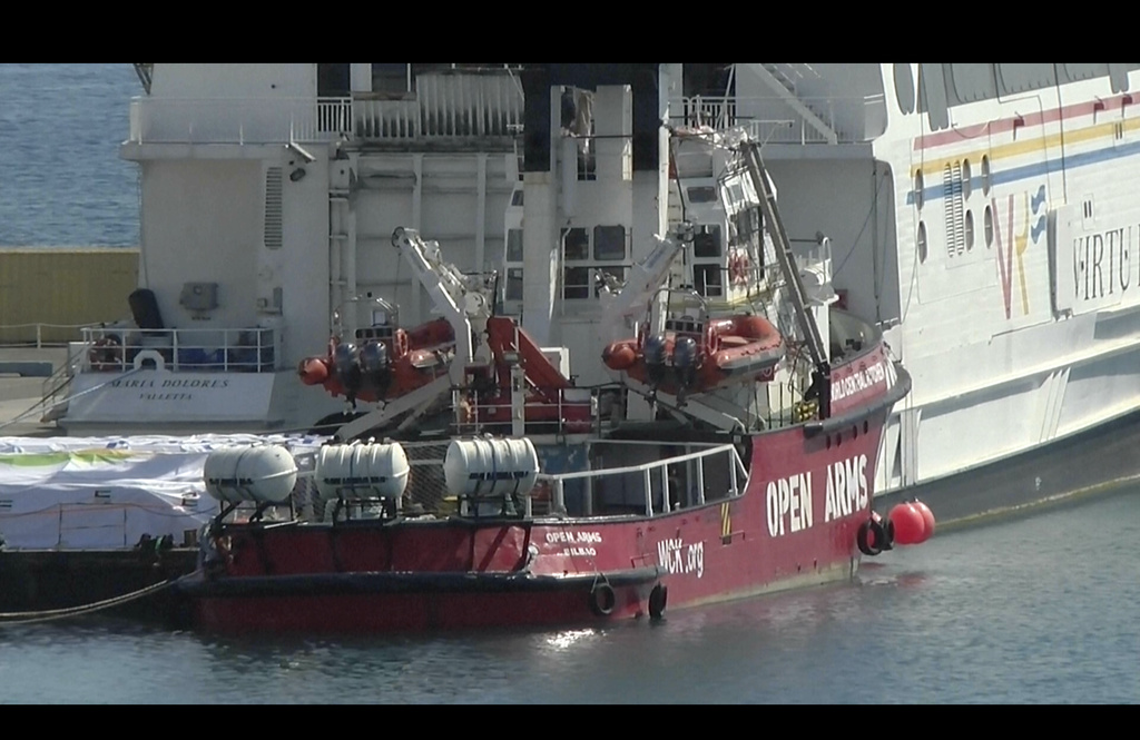 Barco de la ONG española Open Arms, amarrado en el puerto de la ciudad de Larnaca | AP