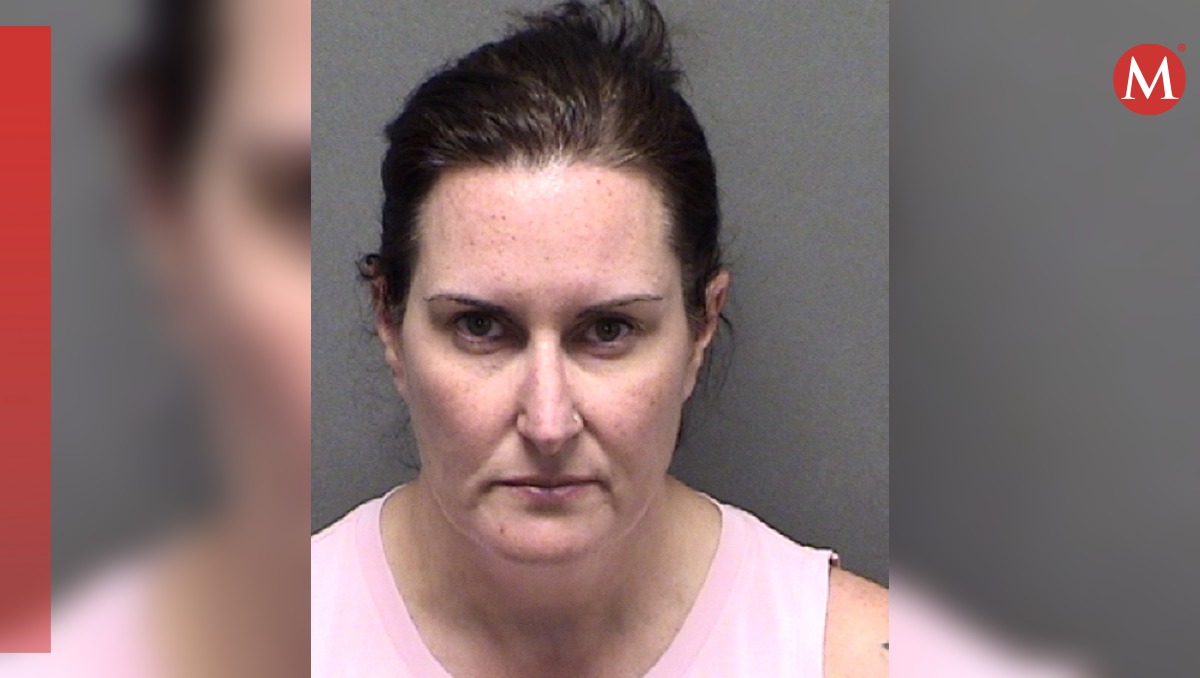 La mujer fue detenida por mezclar la bebida que llevó su hijo a propósito. |  @BexarCoSheriff