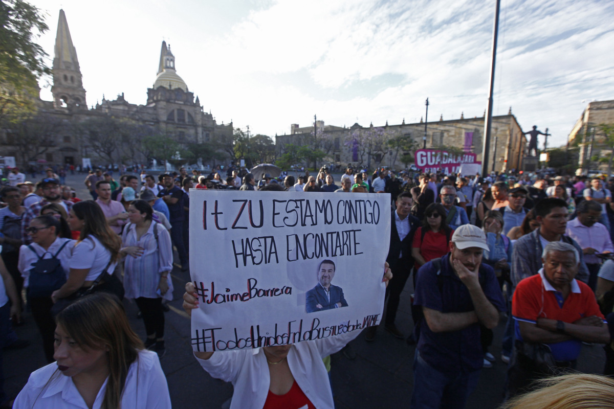 Periodistas y ciudadanos exigen localización de Jaime Barrera (Fernando Carranza)