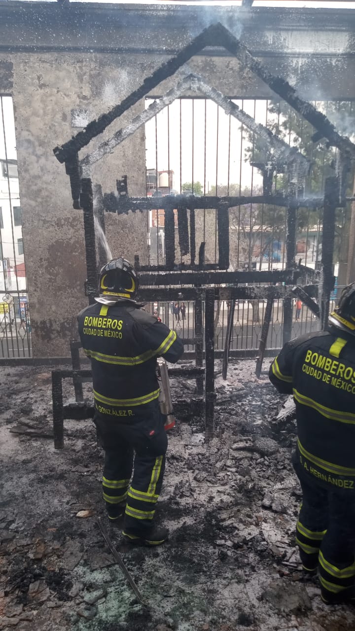 Se incendia restaurante en Tlalpan.