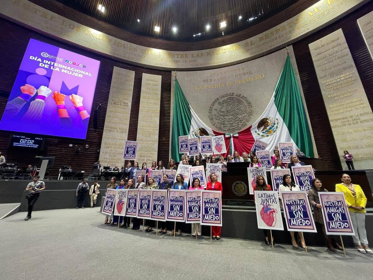 Sesión solemne en conmemoración del Día Internacional de la Mujer en San Lázaro. | Especial