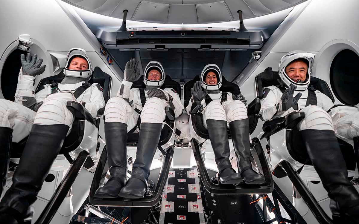 Tripulación de Estación Espacial Internacional.