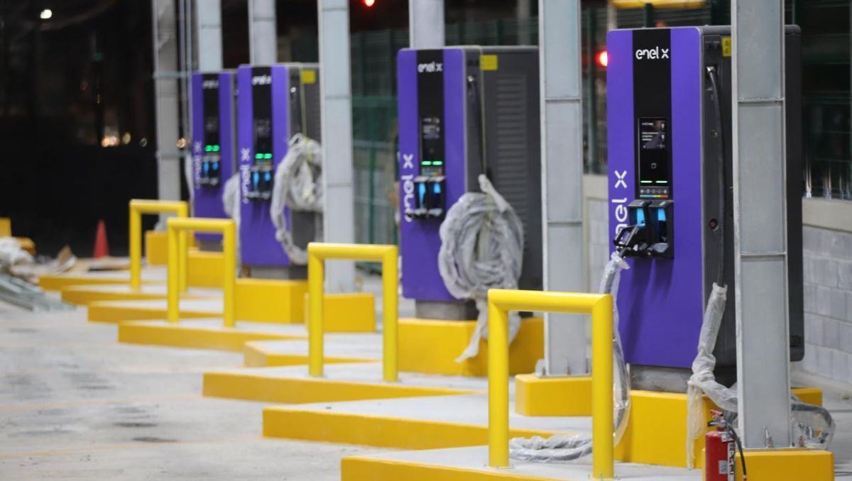 Estación de carga de camiones eléctricos. Roberto Alanís