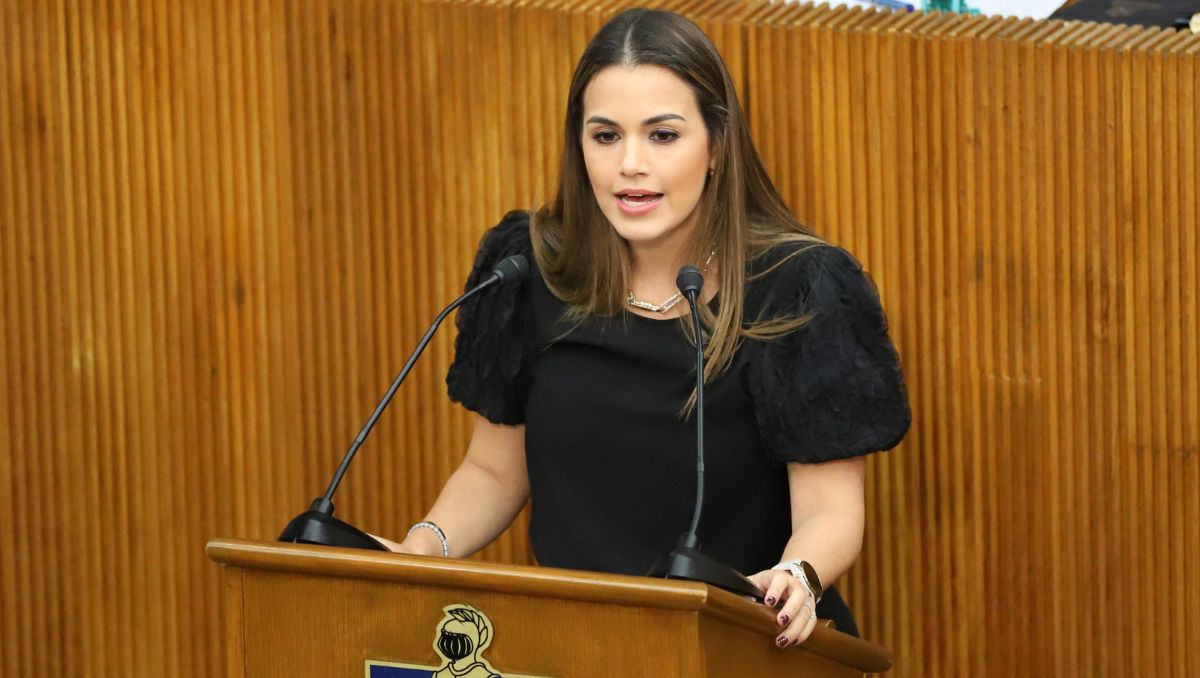 Lorena de la Garza | Jorge López