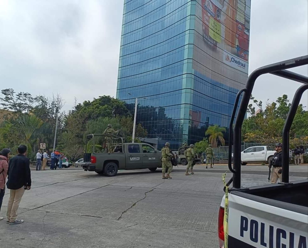 Desalojo preventivo en Xalapa: solo pirotecnia encontrada tras alerta de bomba | Especial