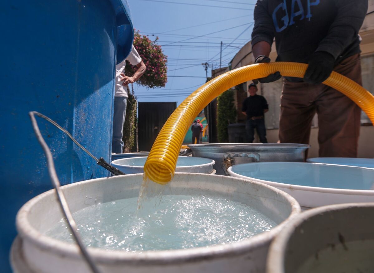 Distribución de agua potable en Toluca. | Cuartoscuro