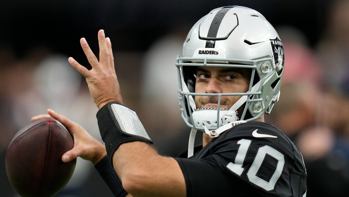 Jimmy Garoppolo firma con Los Angeles Rams para temporada 2024 de NFL (AP)