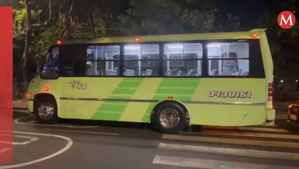 El conductor fue detenido por la autoridad. | Especial