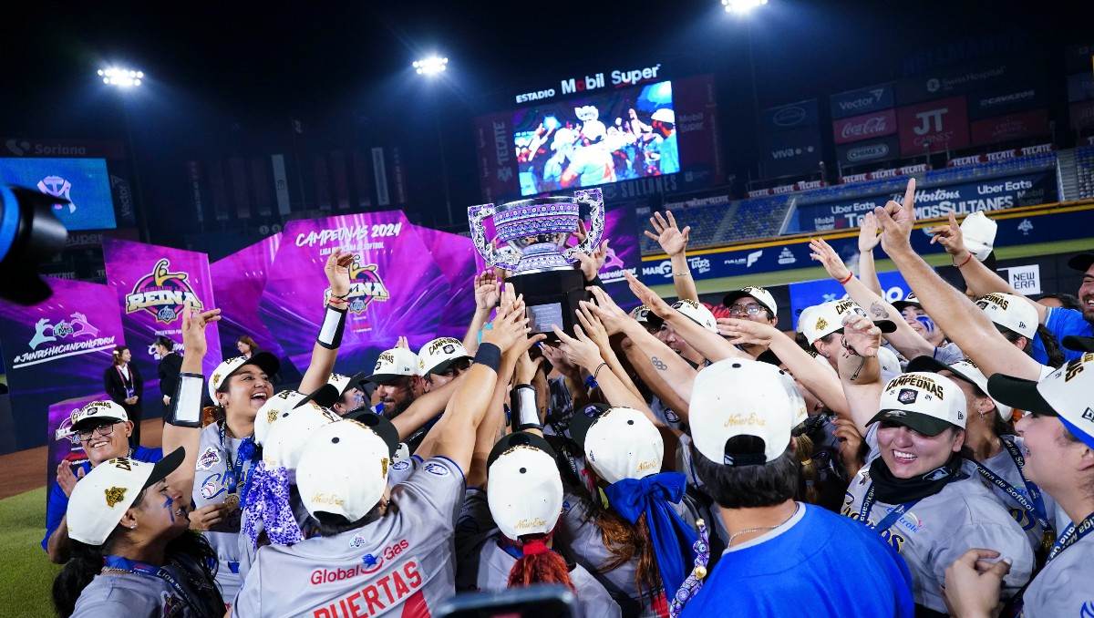 Horacio de la Vega contento con la primera temporada de la Liga Mexicana de Softbol (Imago 7)