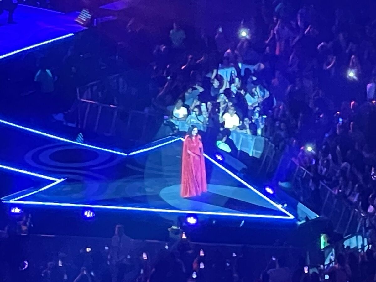 Laura Pausini sobre el escenario de la Arena CDMX | Alejandro Membrillo