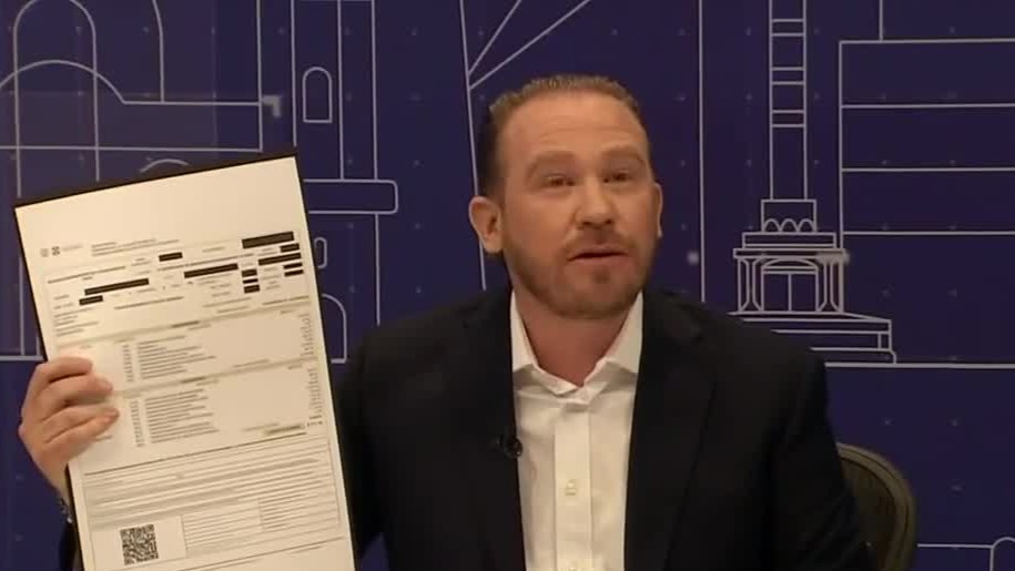 Santiago Taboada ofrece mejorar salario y dar seguridad social a policías de la CdMx