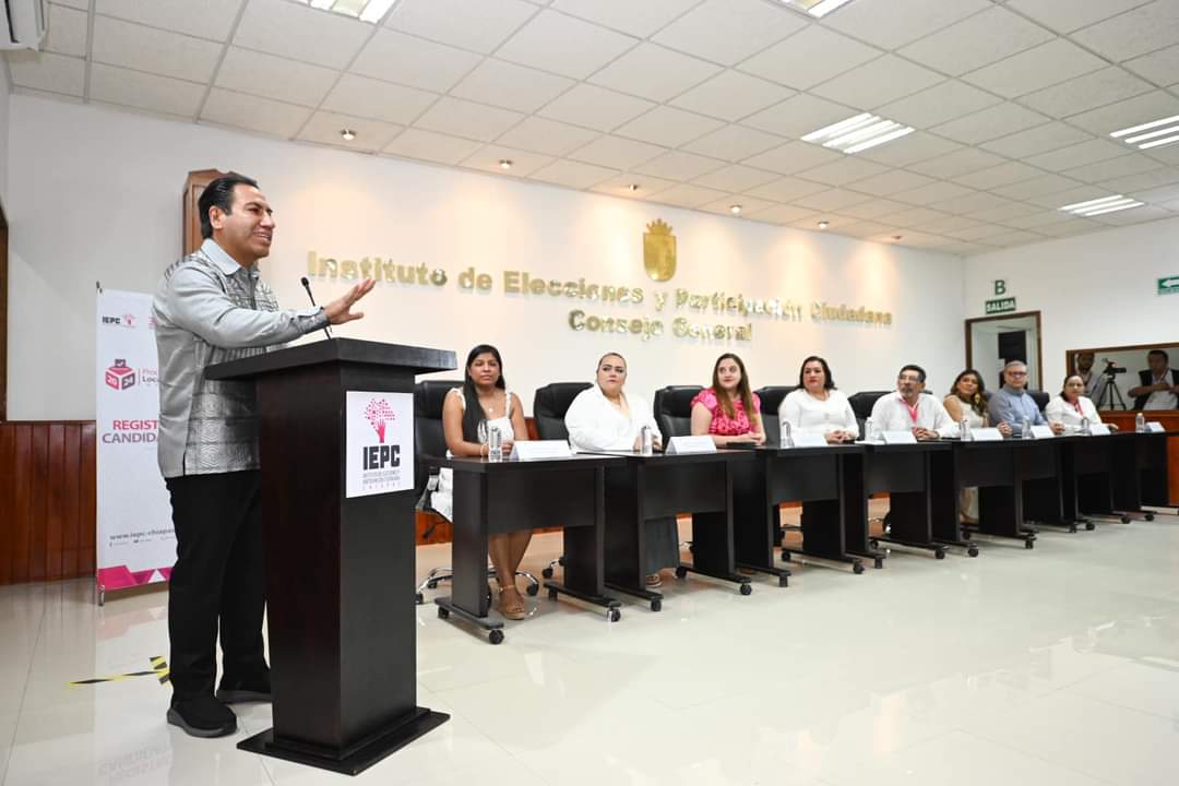 Eduardo Ramírez Aguilar. Especial