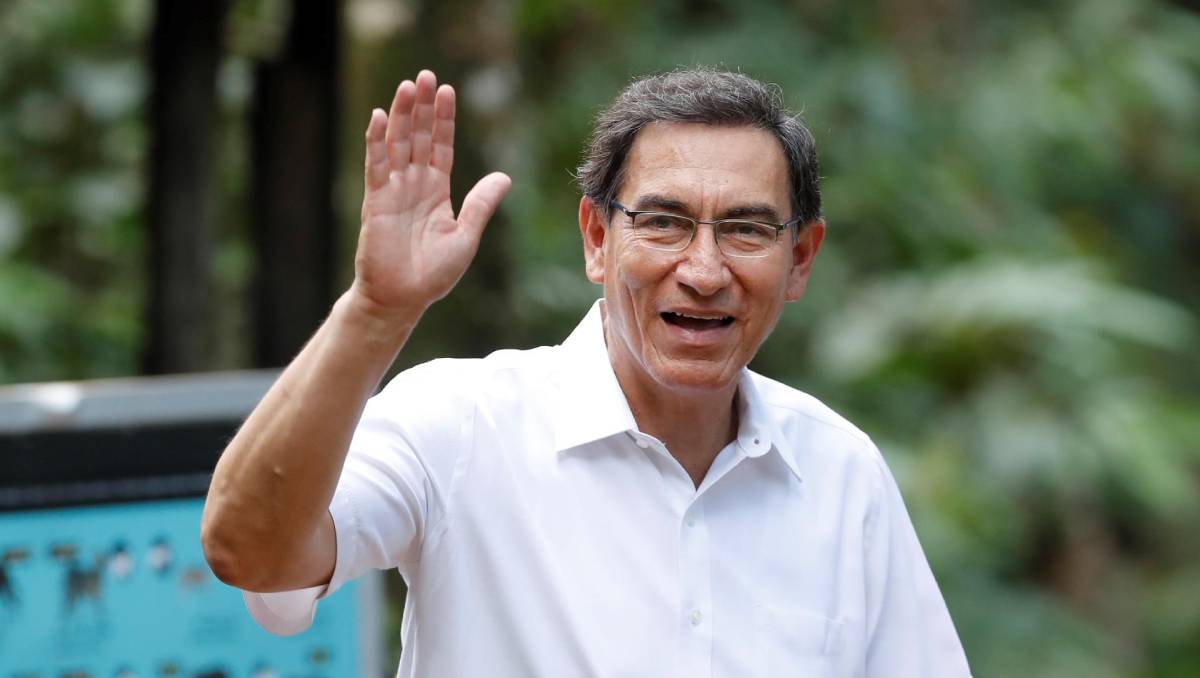 Martín Vizcarra está acusado junto a su esposa de encabezar una red de sobornos | EFE