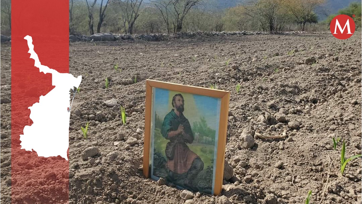 En varios campos agrícolas de Tamaulipas piden a los santos la llegada de lluvias.