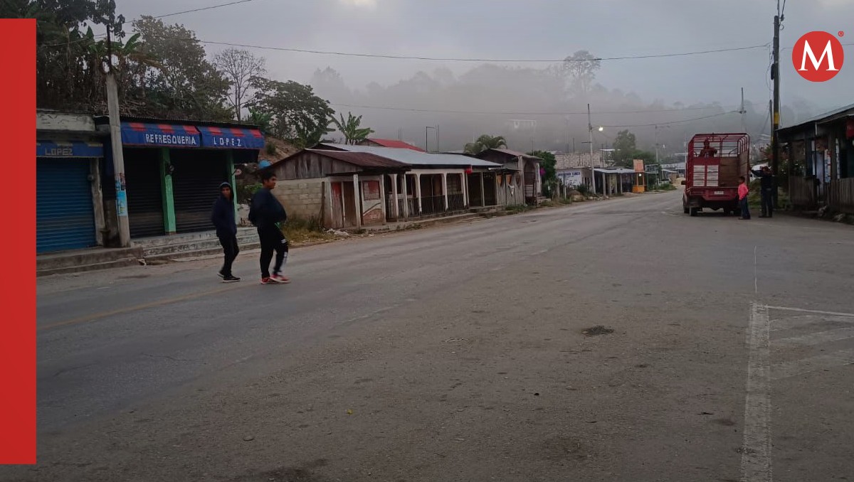 Conflicto en Ocosingo: Comunidad retiene a 10 personas y exige obras públicas | Especial