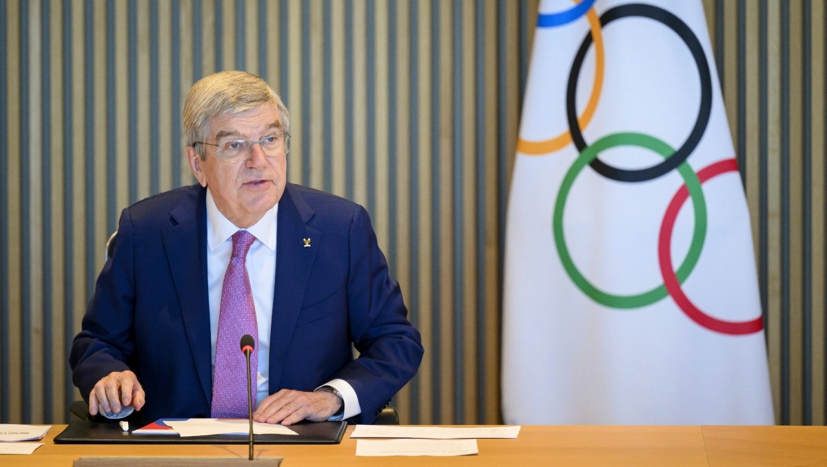Thomas Bach, presidente del COI hace a un lado a rusos y bielorrusos (AP)
