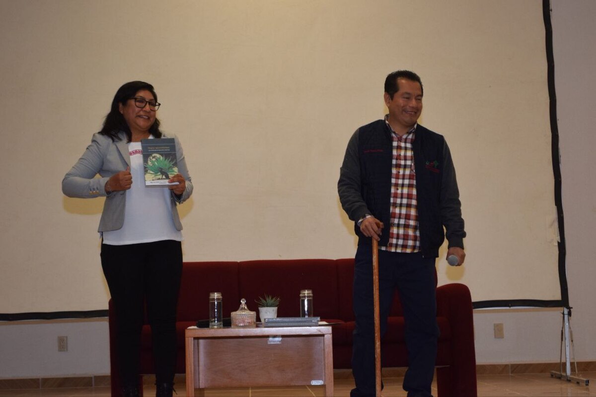 Presentación del libro “Maguey Aguamiel/Pulque, una visión para el desarrollo territorial” (Cortesía)