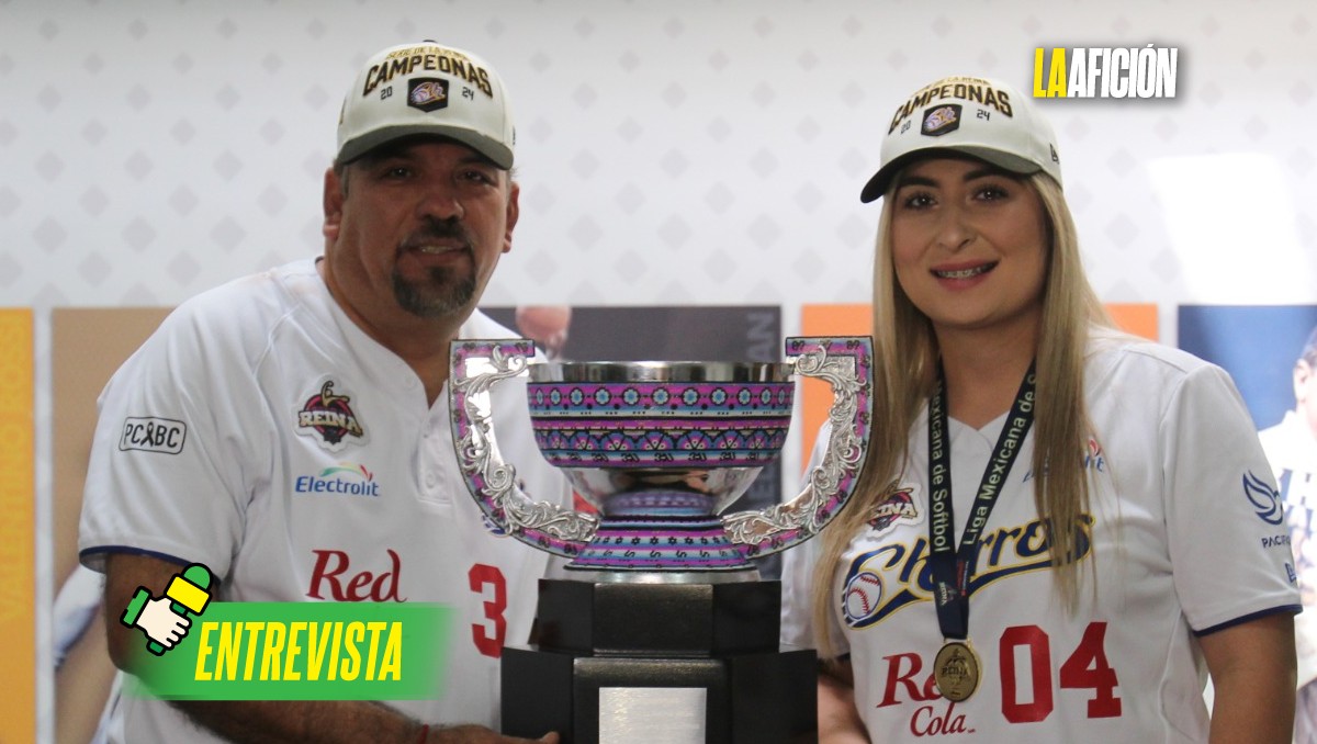 Yeraldine Carrión se muestra contenta tras coronarse en la Liga Mexicana de Softbol (Valeria León)
