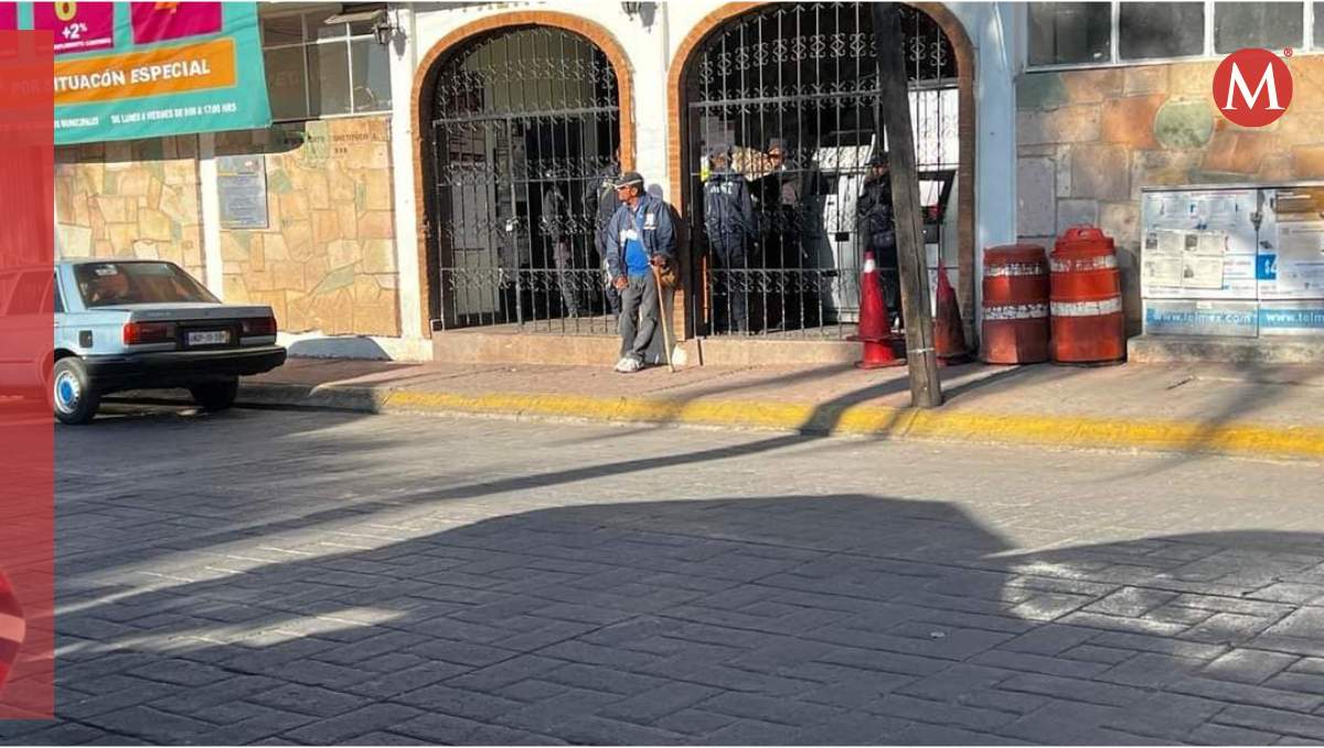 Policías de Texcaltitlán anuncian paro de labores| Foto: Mellissa López