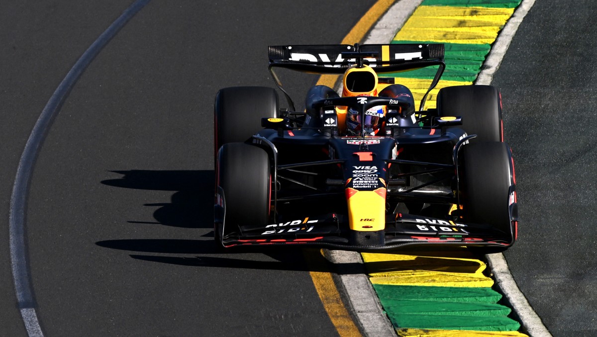 Max Verstappen sale del GP de Australia 2024 (Reuters)