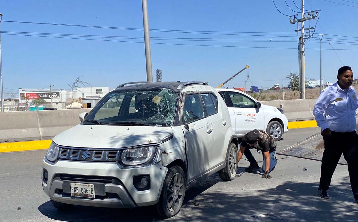 Accidente hoy en bulevar La Nogalera. l Especial