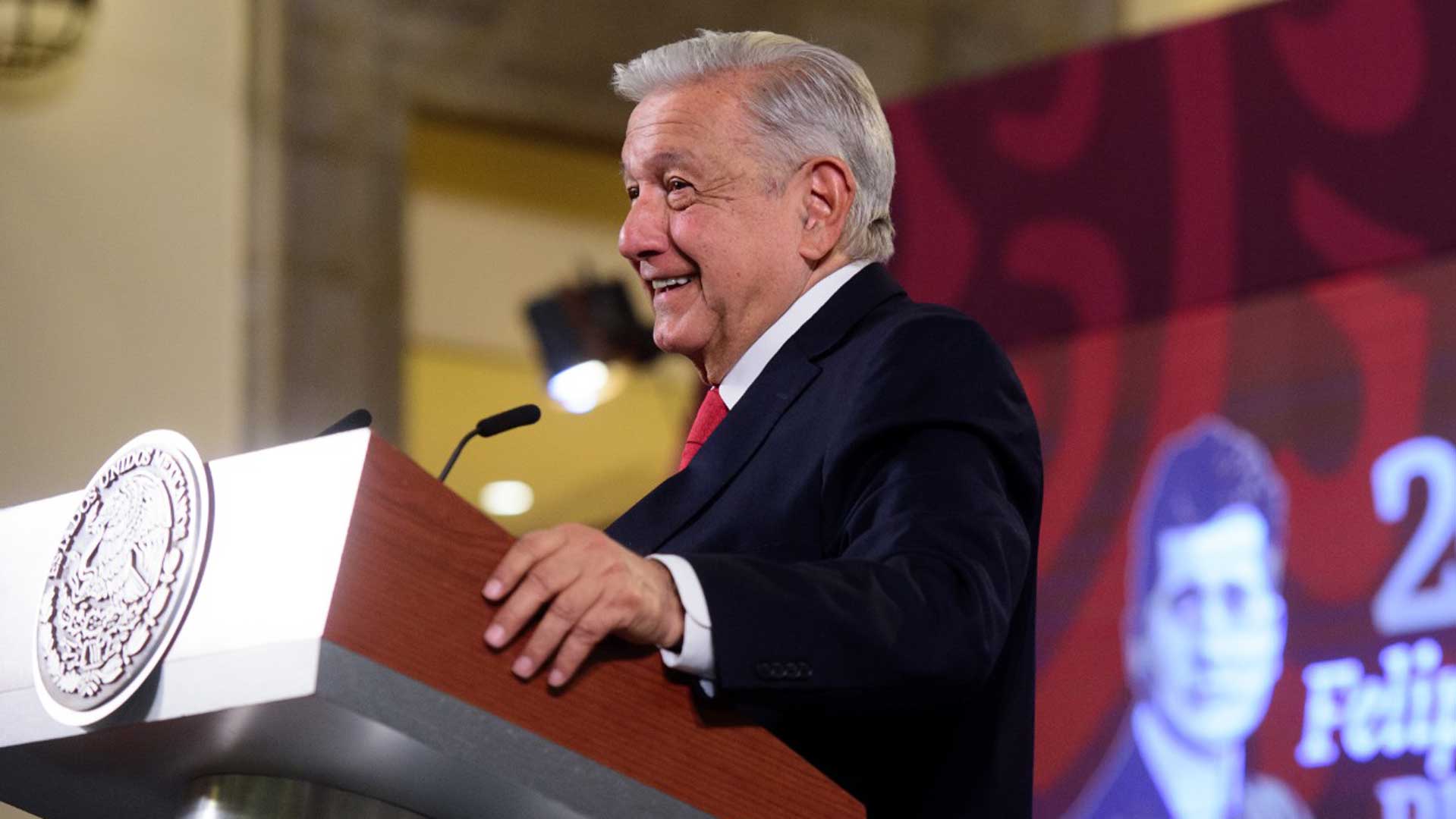AMLO celebra encuesta donde aparece México como uno de los países más felices del mundo