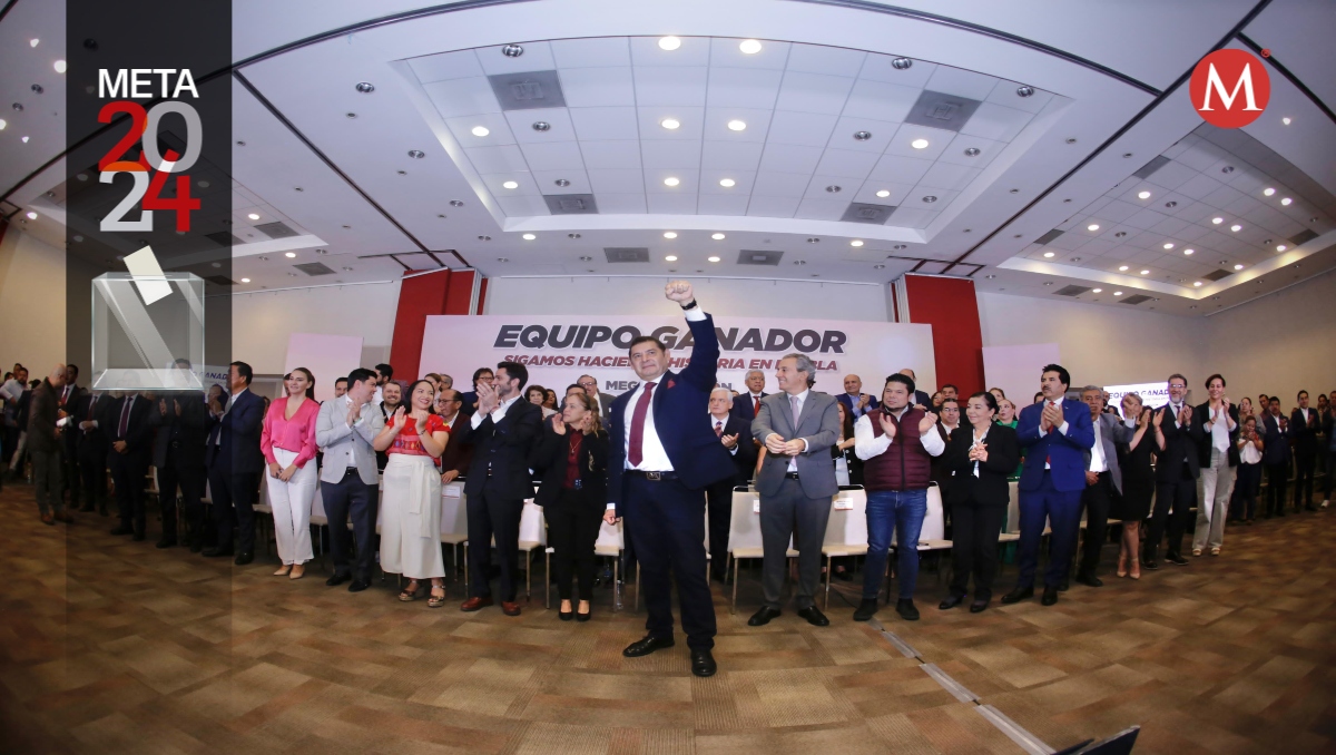 Armenta presenta equipo de campaña para buscar gubernatura de Puebla | Especial