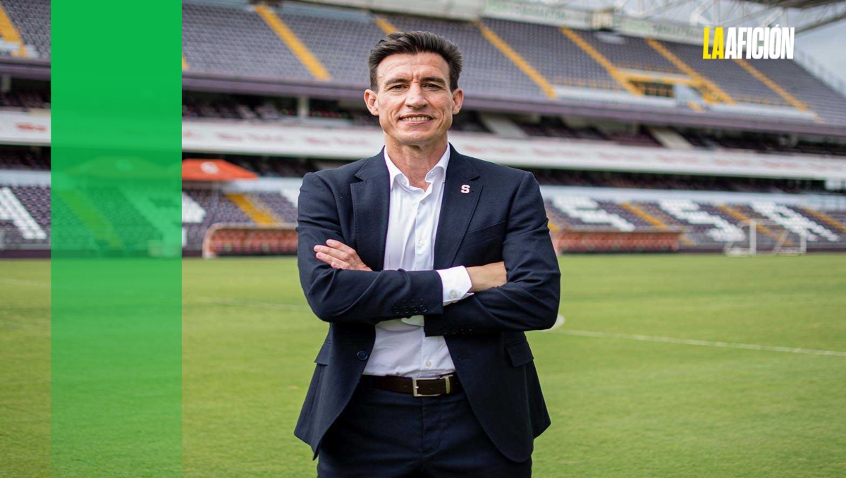 Ángel Luis Catalina, titular de la Dirección Deportiva del Club Puebla | Especial