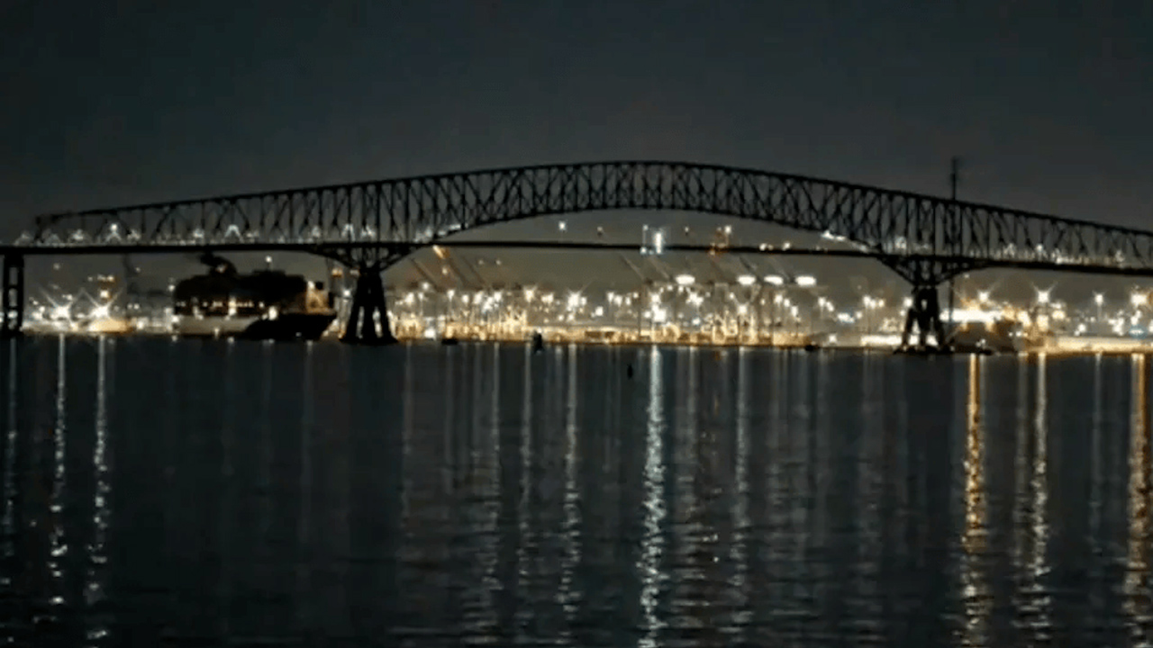 Tras choque de un barco, colapsa el puente Francis Scott Key en Baltimore