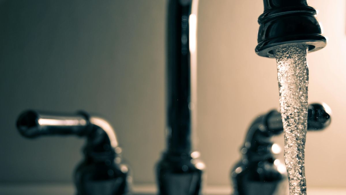 Desperdicio de agua | Steve Johnson (Pexels)