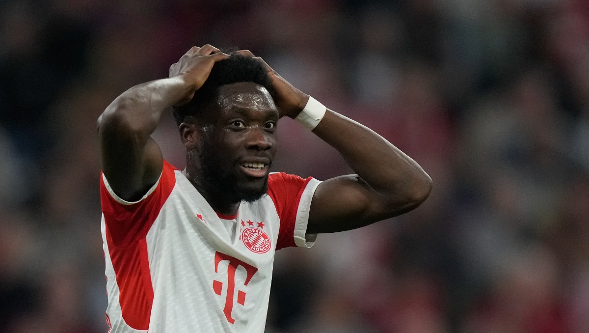 Agente de Alphonso Davies rechaza ultimátum para renovar con Bayern Múnich (AP)