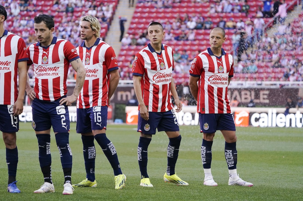 ¿Las Chivas de Fernando Hierro están en crisis? (Imago 7)