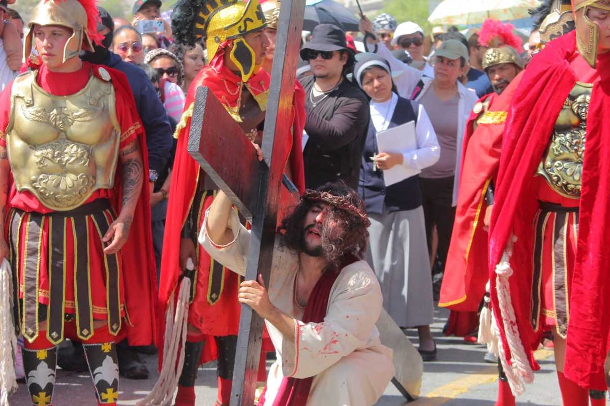 Viacrucis 2024 en Torreón.  | Roberto Amaya