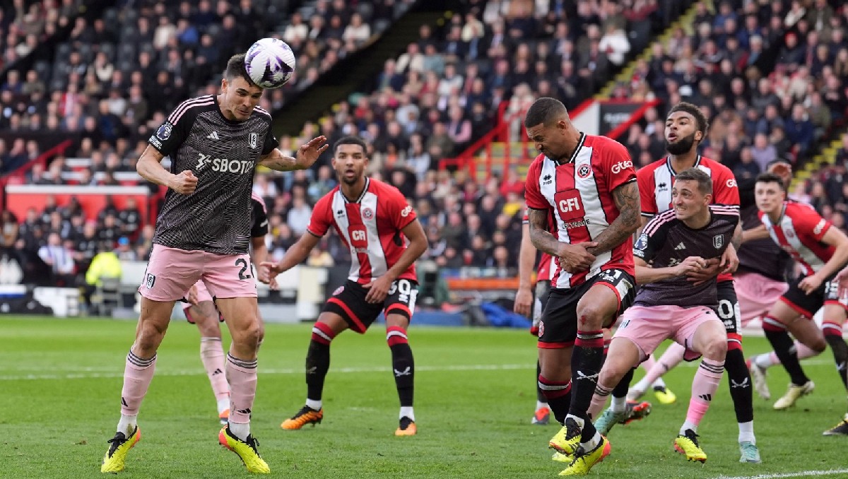 Fulham y Raúl Jiménez logran empate al final del partido (AP)