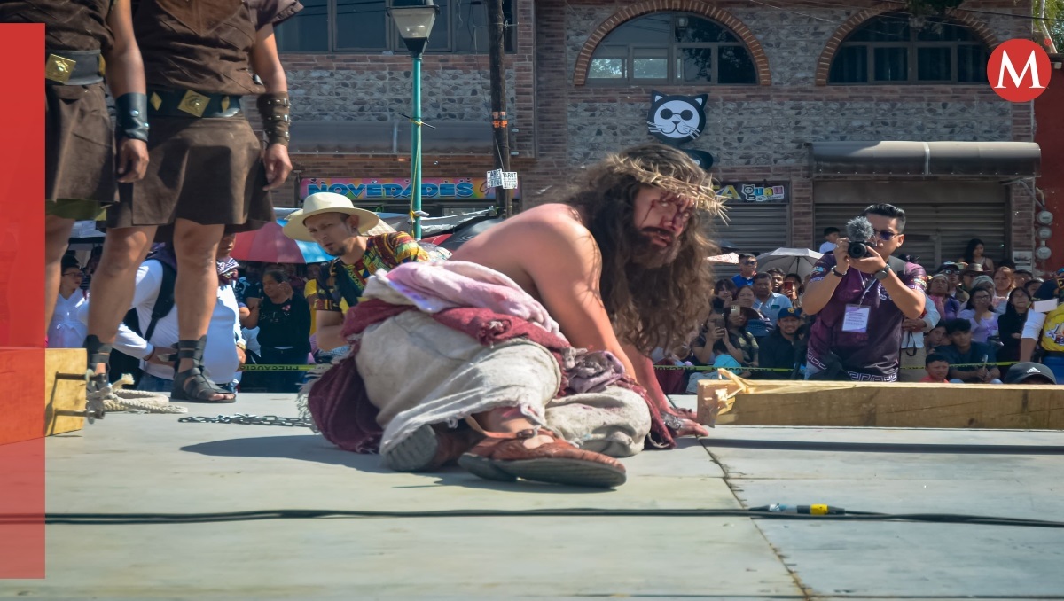 Así se vivió el viacrucis en Santa Ana Chiautempan, Puebla | EsImagen