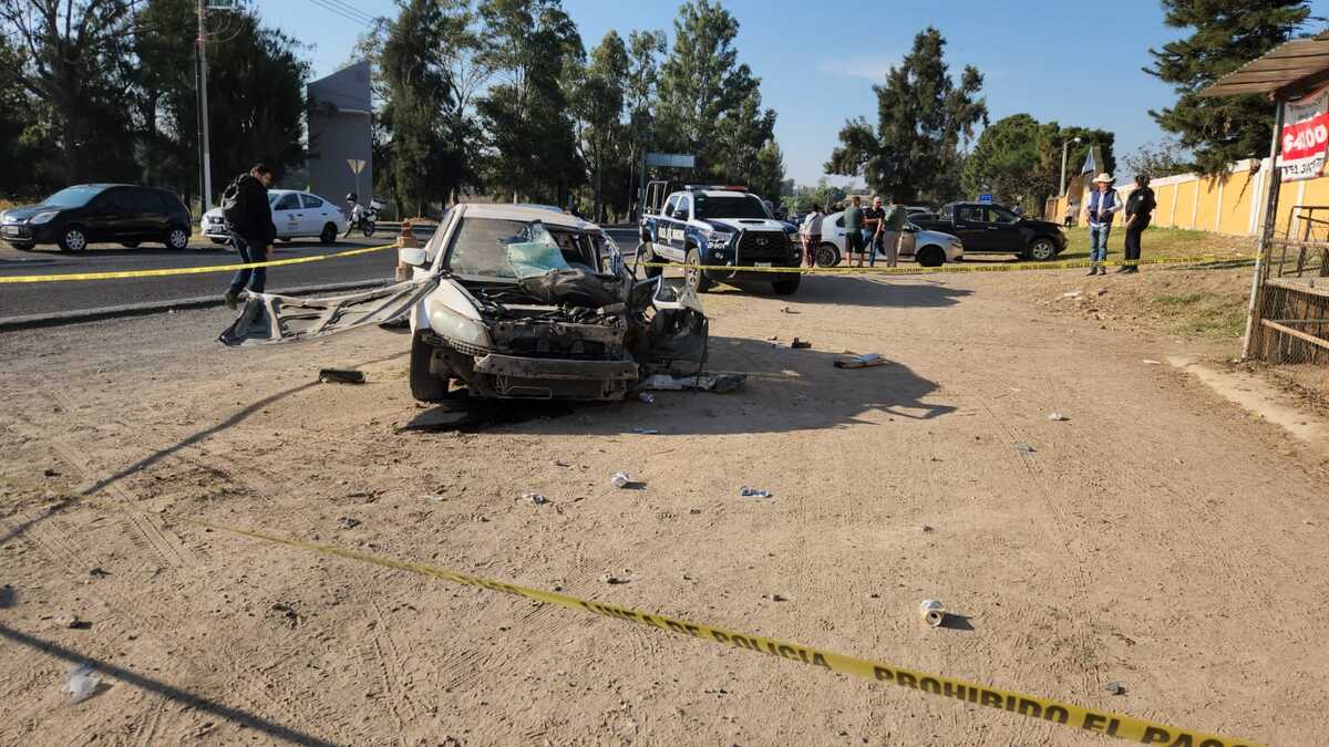 El accidente vehicular ocurrió sobre la carretera a Colotlán. (Juan Munguía)