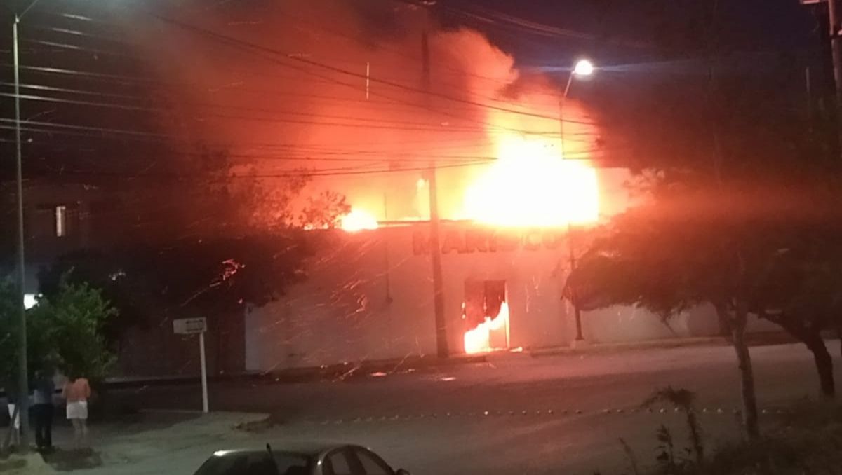 Incendio en colonia Rovirosa Wade de Torreón. | Especial
