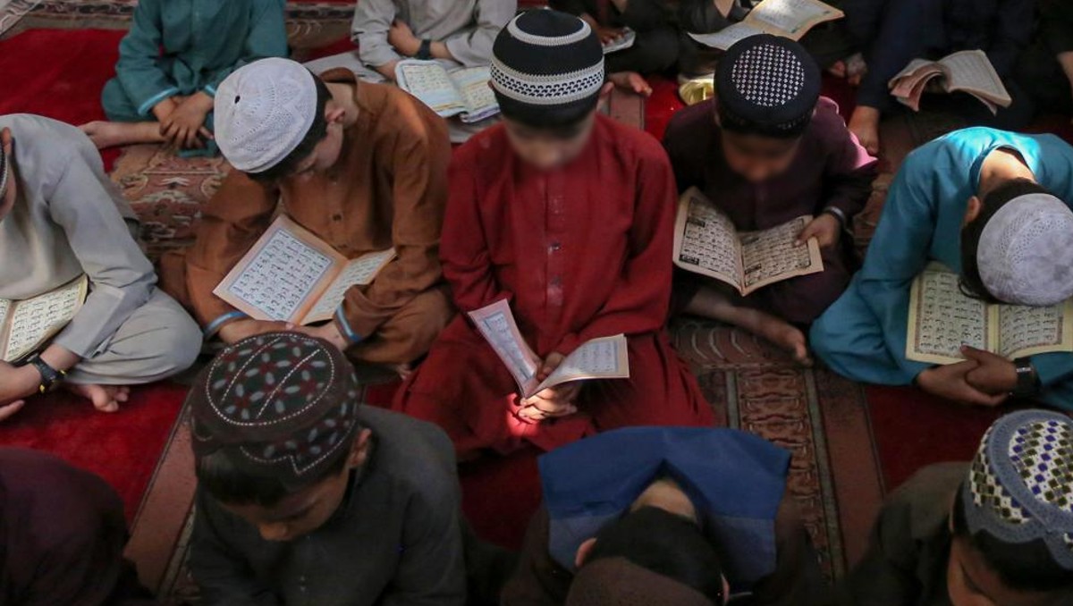 Mueren 9 niño tras  explotar munición de guerra. | EFE