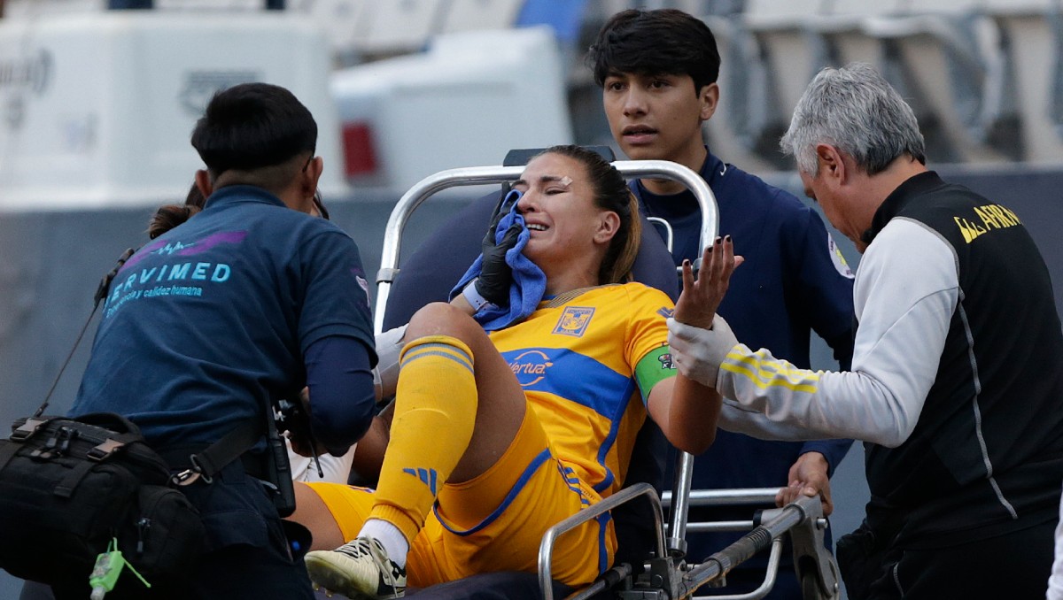 Nayeli Rangel será sometida a una operación tras choque de cabezas en partido de Tigres Femenil (Imago7)