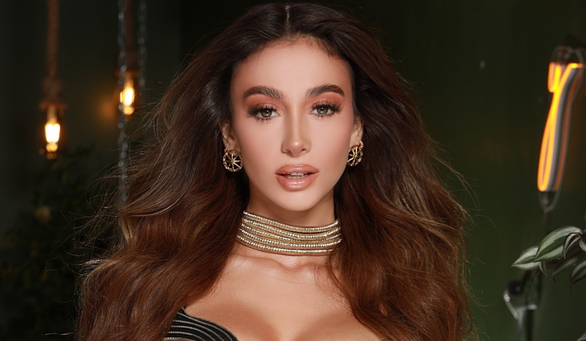 Mar, hija de Marco Antonio Solís , se abre camino con su música