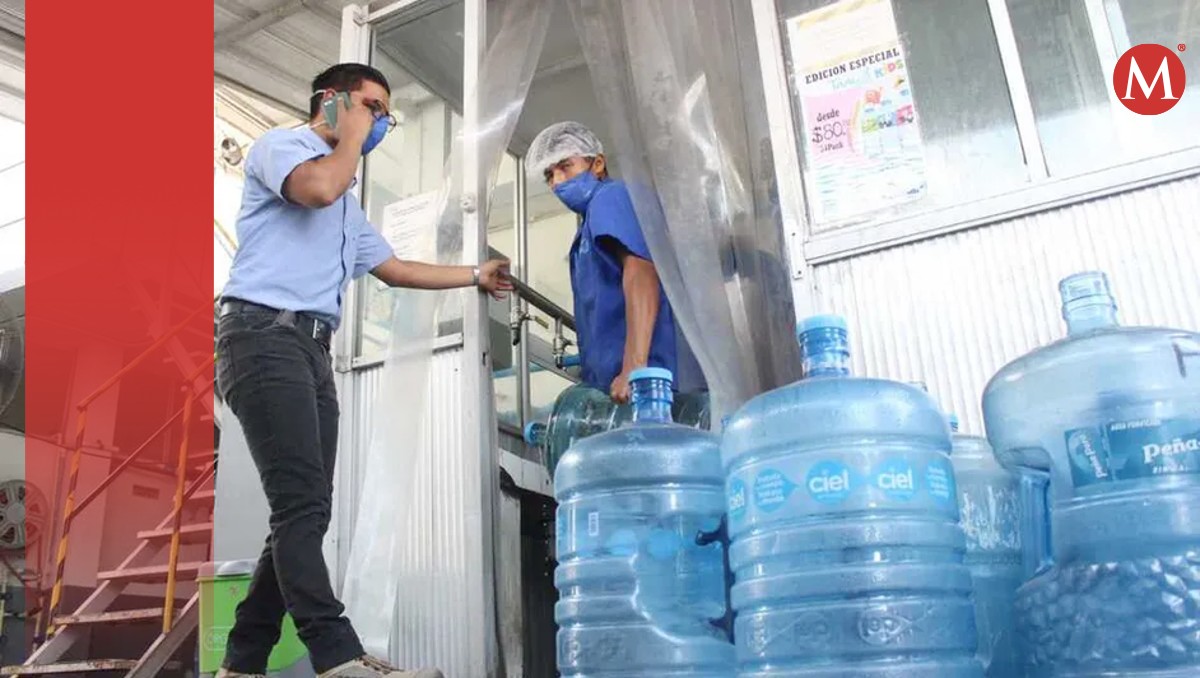 Botellones de agua purificada en Tampico, Tamaulipas. (Sergio Sánchez).