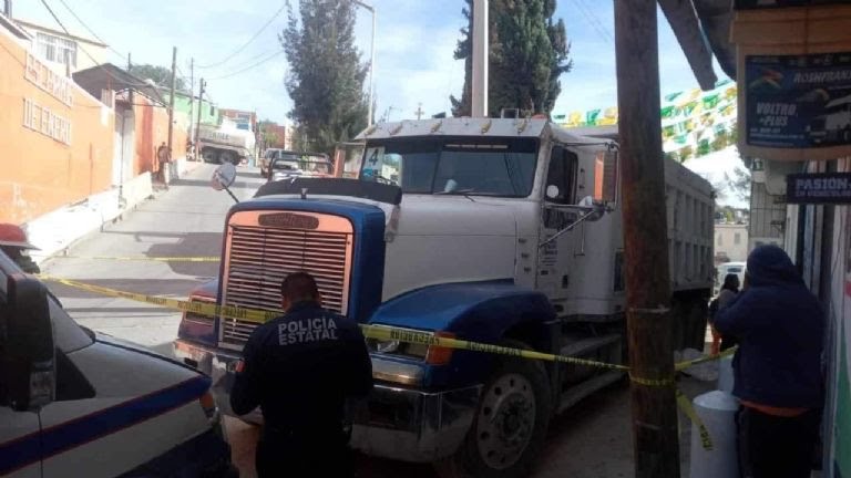 El hombre de la tercera edad fue atropellado por camión de volteo.